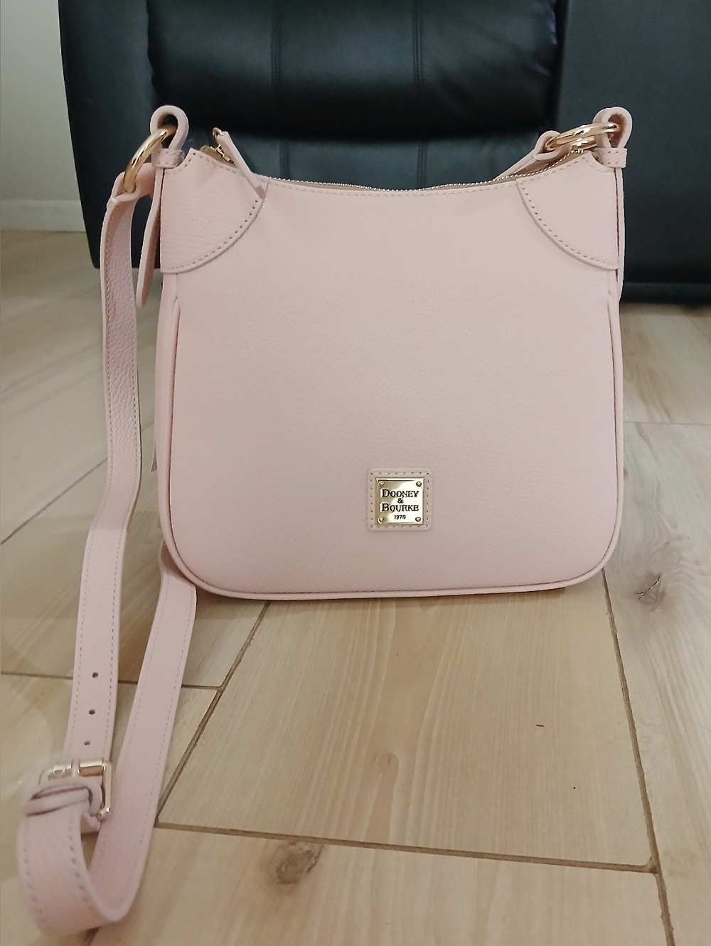 NWT Dooney & Bourke Lucca Leather Blush Crossbody & Shoulder Bag With Gold Tone